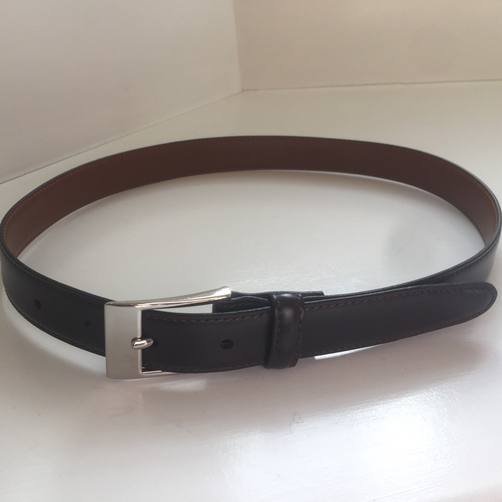 Brooks Brothers brown belt size 28 (boy)